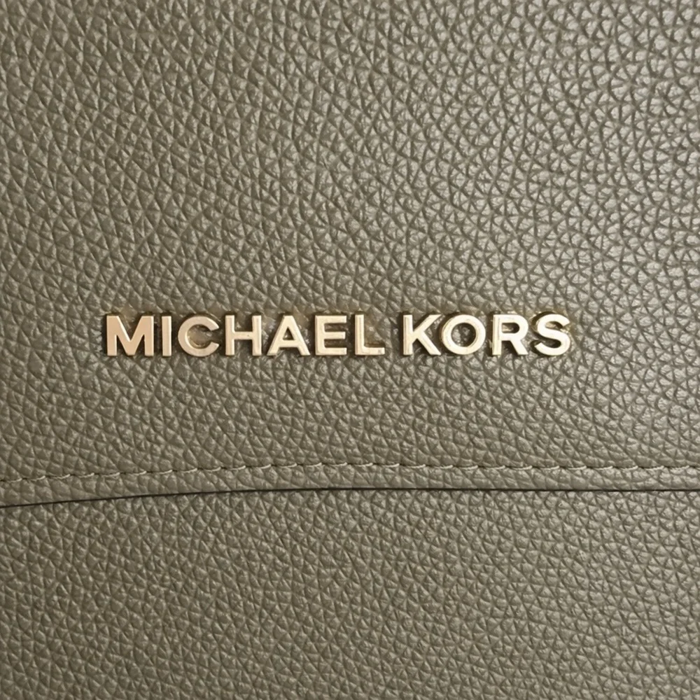 Michael Kors Hayes Medium Pebbled Leather Backpack Olive Green Gold Hardware - Picture 5 of 9